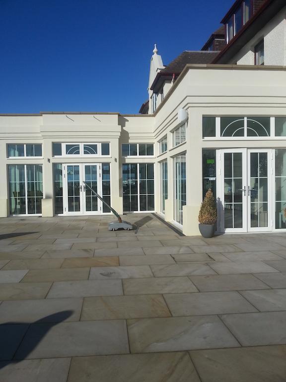 The Fairways Hotel Porthcawl Exterior photo